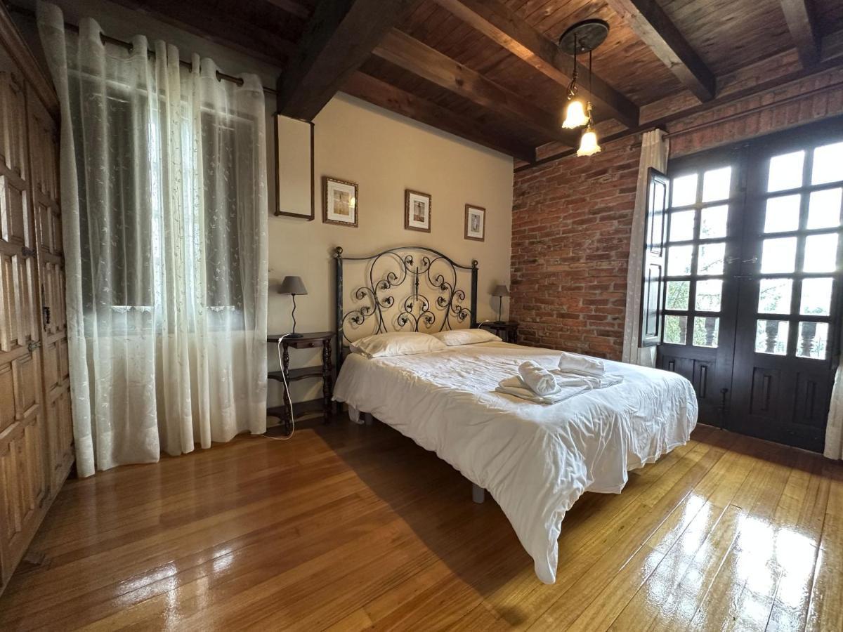 Apartamentos La Gloria Santillana del Mar Exterior foto